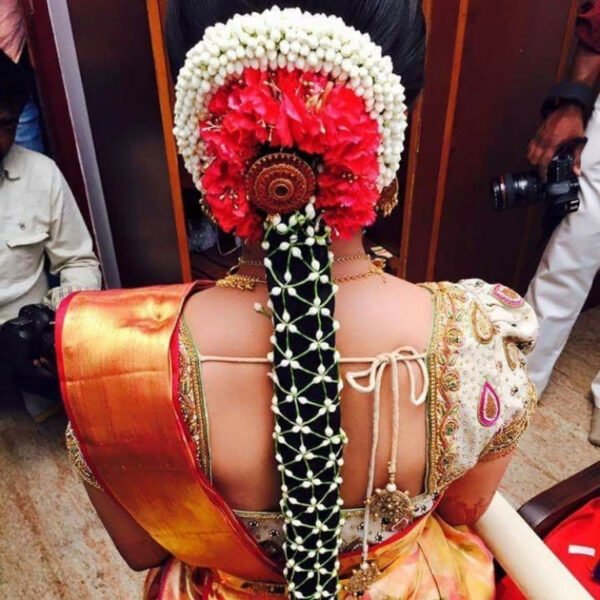 Rose Petals Veni with Floral Net